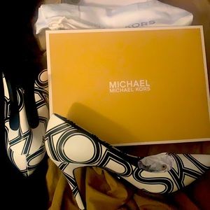 Michael Kors Pumps